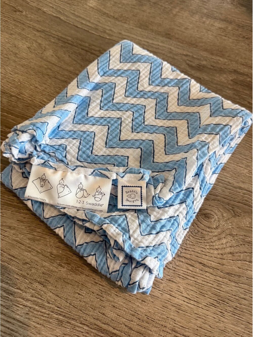 Swaddle Designs, blue and white muslin baby swaddle